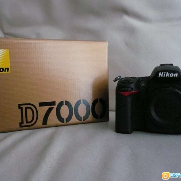 Nikon D7000 body