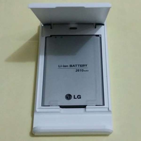 LG G2 原裝座充+原裝2610電+送G2玻璃貼一張,平售不二價.
