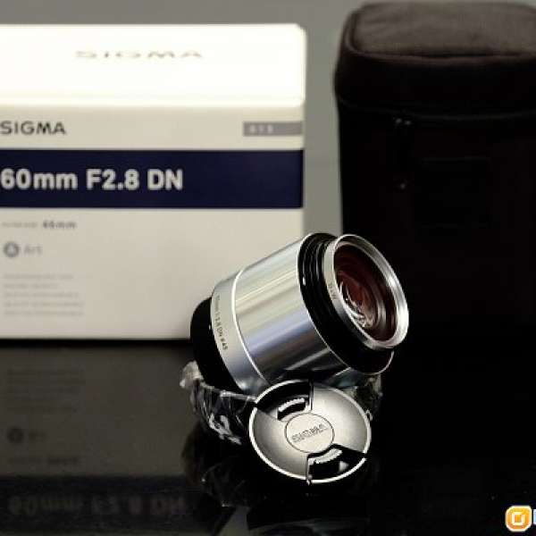 Sigma 60mm F2.8 DN Art 金屬鏡身 (連B+W Digi-Pro UV Haze Filter 46 mm MRC)