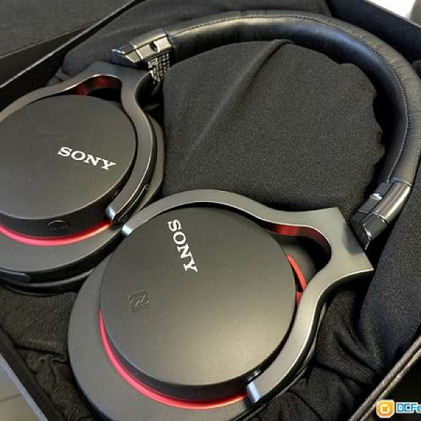 99.9% new Sony MDR-1RBTMK2 頂級藍芽耳機 行貨全套齊