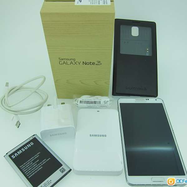 割愛!Samsung Galaxy Note 3 白色16G 有盒跟2 電 ,叉電盒,原庄samsung套黑色,全新耳機