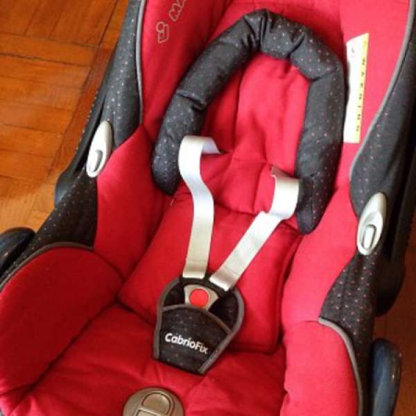 Maxi Cosi Cabriofix Infant Car Seat (fit Quinny push car)