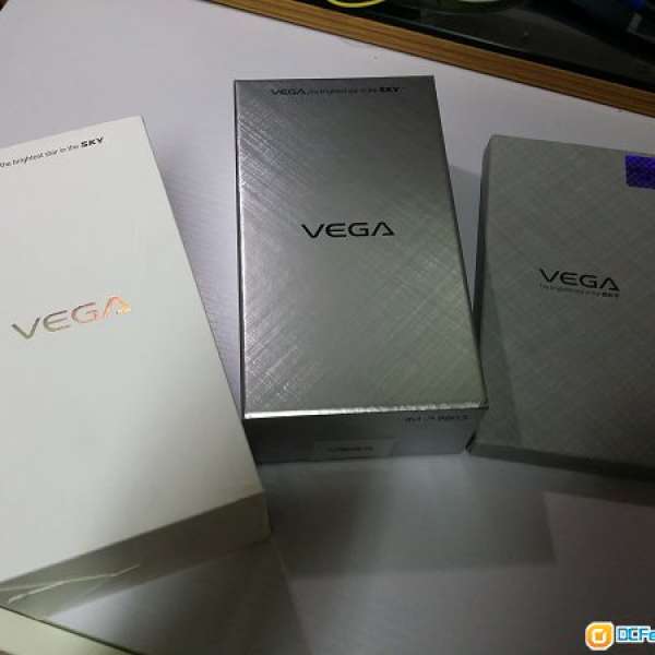 99.9% 新淨白色 Vega A880S 繁體中文 4G LTE,全套有盒配件齊及原裝套...*或可交換其...