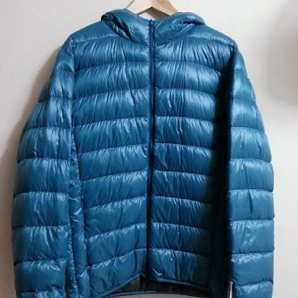 原裝二手 Uniqlo 藍色超輕羽绒褸 外套 中碼 Ultra light Packable Down Coat M size