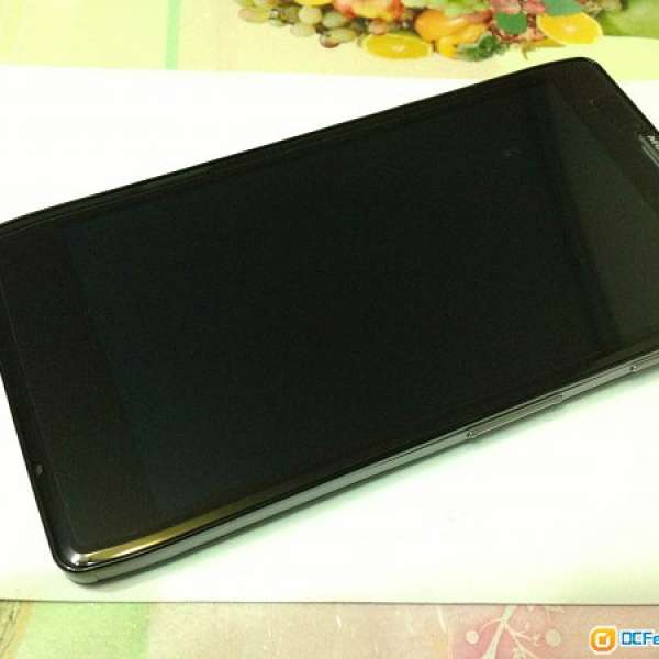 Motorola xt 925 4.1.2 Andriod 4G電話