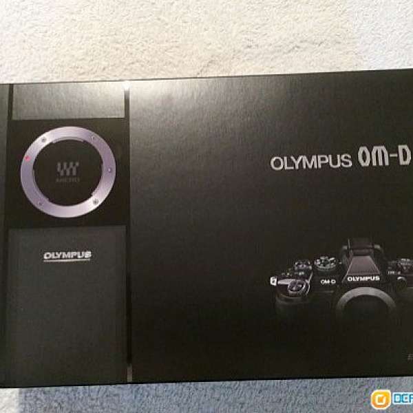 Olympus OMD E-M1 + 12-40 Kit + 60 Macro (95 to 98% new)