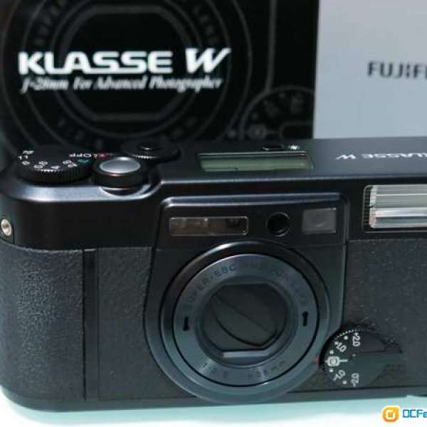 Fujifilm Klasse W (Black in Color)