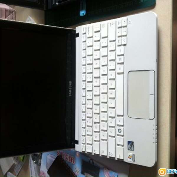 99% new Samsung netbook NC110 白色 少用 平售 價可小議
