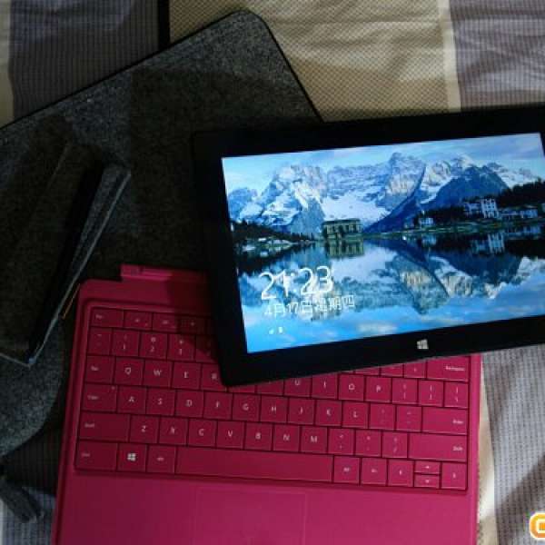 Microsoft Surface Pro 2 128GB (連二代type cover及三年保養)