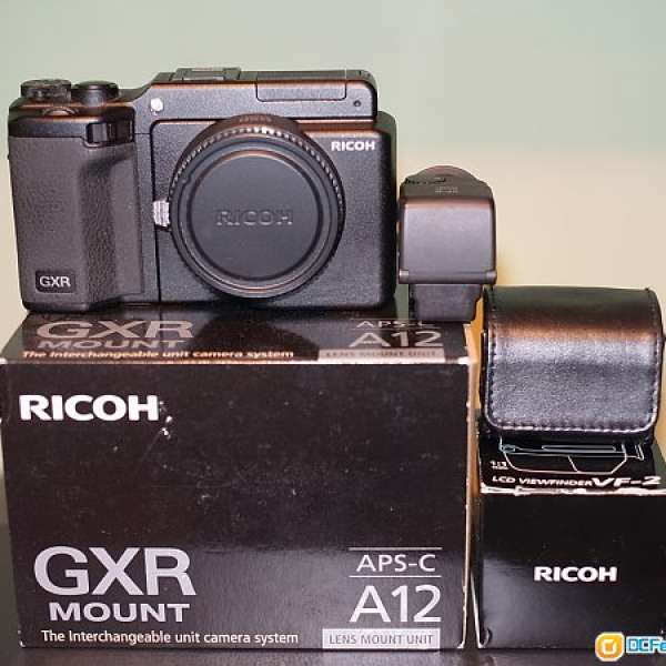 Ricoh GXR body + A12 M-Mount + VF-2