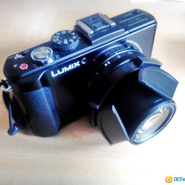 出讓99%新淨Panasonic LX7 (Leica 24-90mm 超廣角 f/1.4 大光圈)