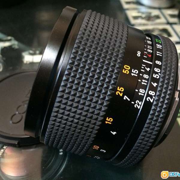 98-99% New Contax 85mm f/2.8 MMG Lens