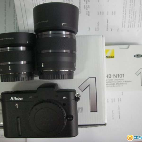 99% new Nikon 1 V1 連 10-30mm 及30-110mm兩鏡套裝行貨有保