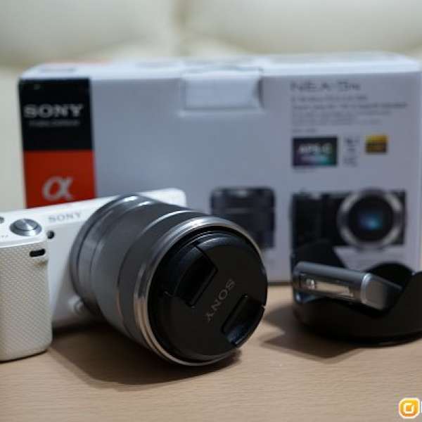 Sony NEX-5N Kit白Body銀18-55,行.