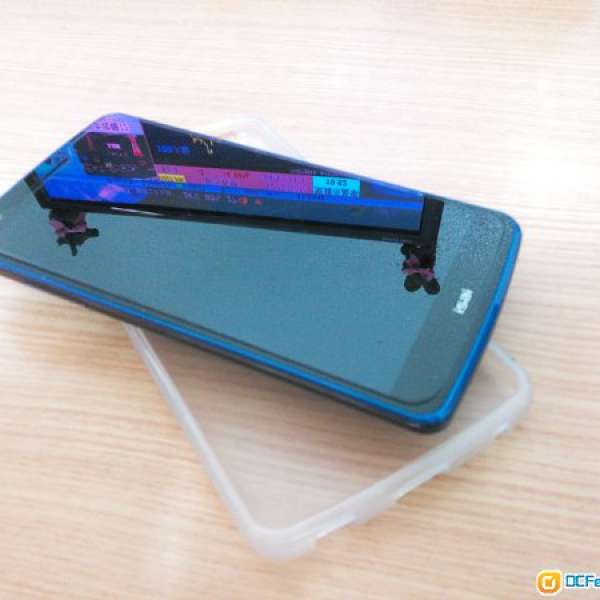 99% New 日版LG G2 L22 au isai 藍色 已解決可4G/3G通話 已有套同玻璃貼