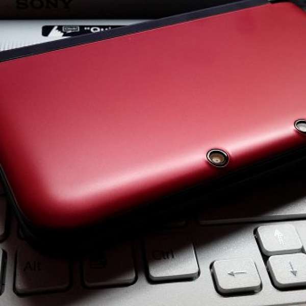 賣<美版> 紅黑色 3DSXL (99%新!!) ver.4.4 [ 可玩破解game, 不包燒錄卡!! ]