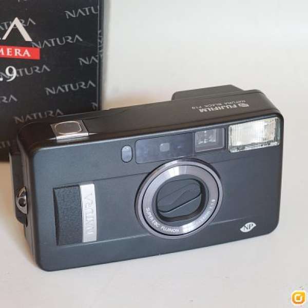 Fujifilm Natura Black 24mm f1.9
