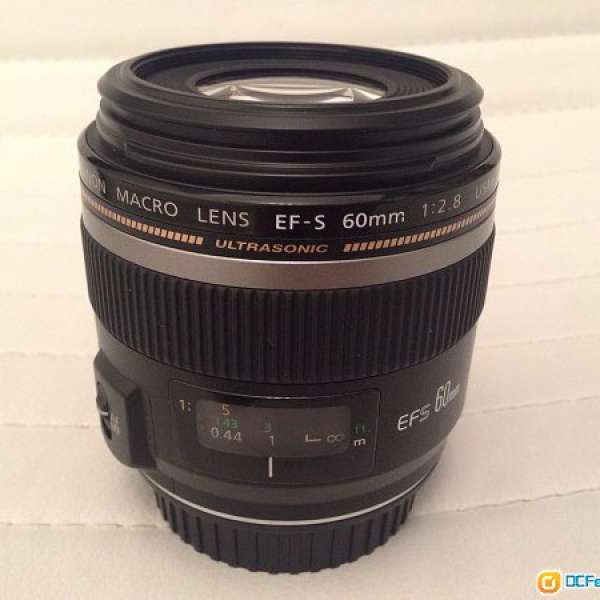 Canon EFS 60mm F2.8 macro