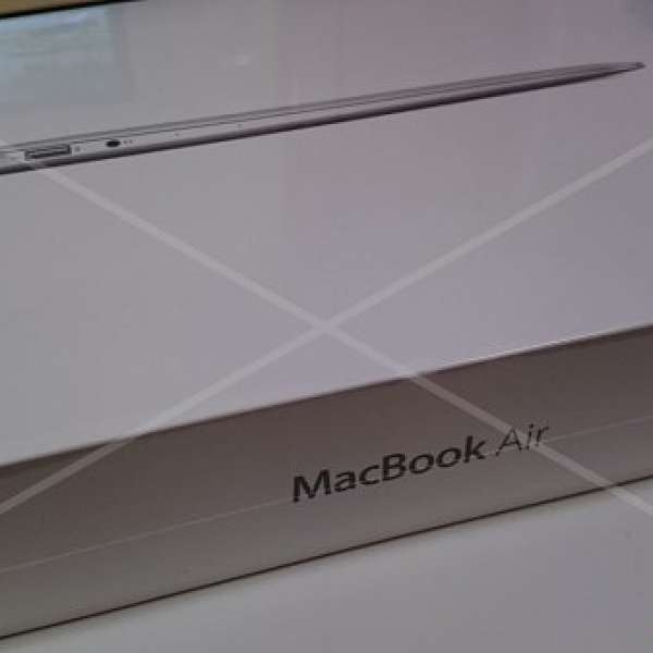 <<全新>> 未開封 Macbook Air 2014 13' i7 8G ram 512SSD