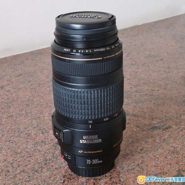 Canon  EF 70-300mm f4.0-5.6 IS USM