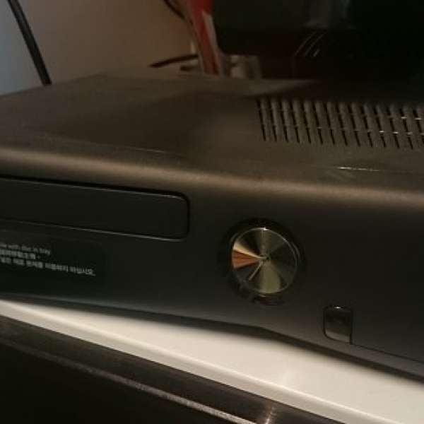 Microsoft XBOX 360 4GB with Kinect + 無線手制 + 有線手制