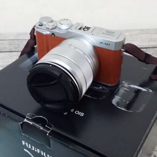 99% Fujifilm XM1啡色, Kit set 16-50mm, 行貨
