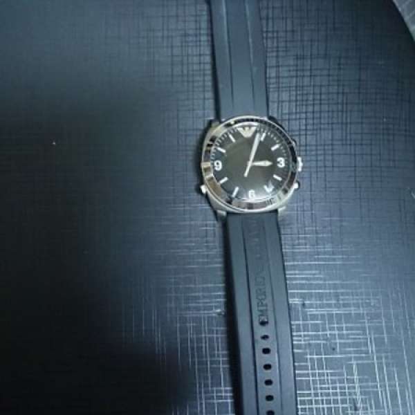 賣Armani手錶一隻,,好新