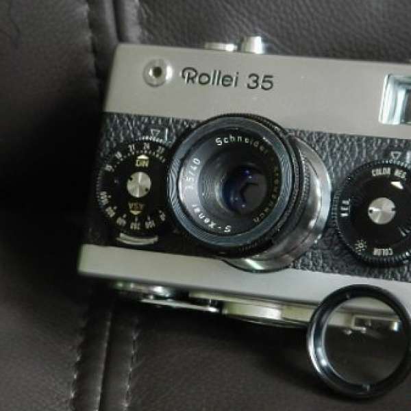 新加披製造 Rollie 35 相機