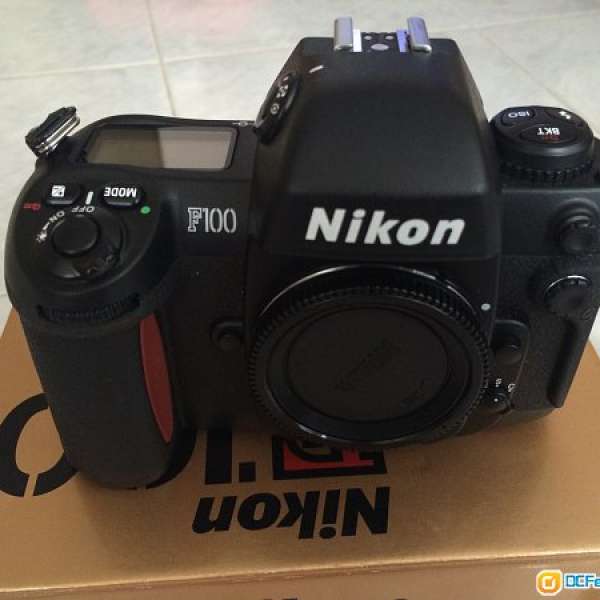 Nikon f100 95% new with packing