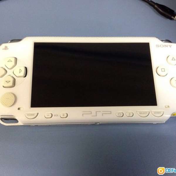90% 新 PSP 1000 淨機 白色