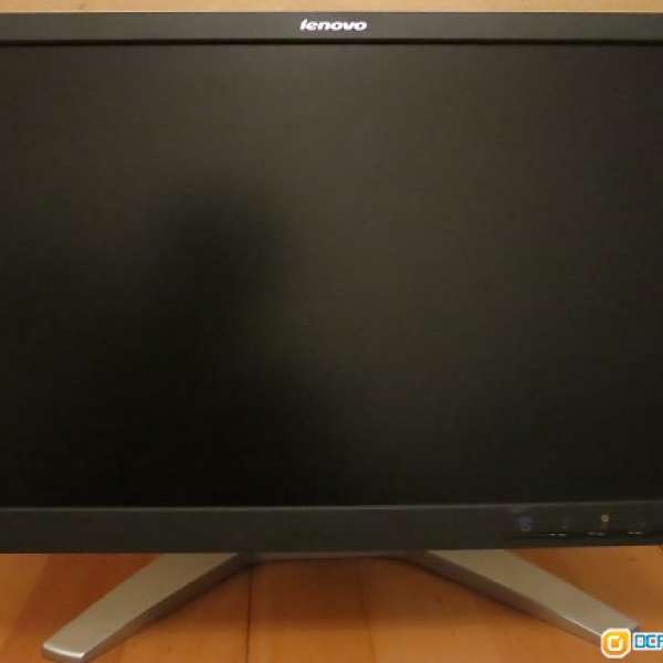 Lenovo 22" LCD Mon