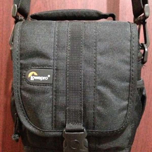 99%新 Lowepro Adventura 120 相機袋 (for canon,nikon, sony)