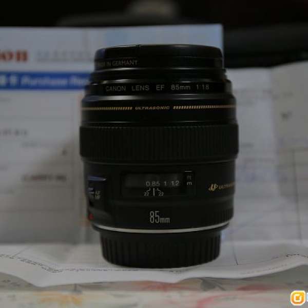Canon EF 85mm f/1.8 USM 連 B+W Filter