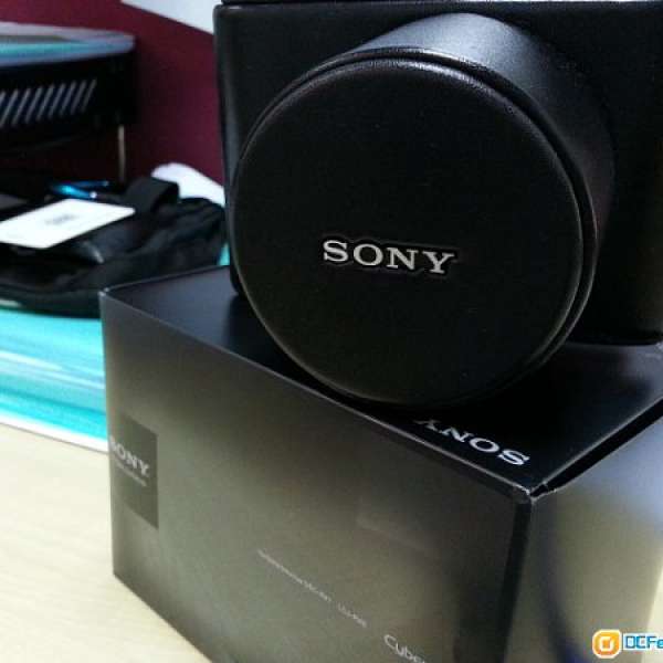 100%新 Sony RX1R / RX1原廠皮套
