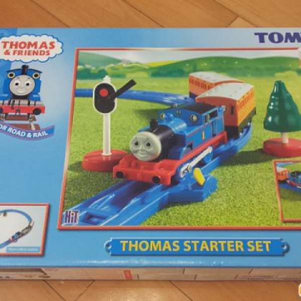 全新未開盒Thomas & Friends火車一套