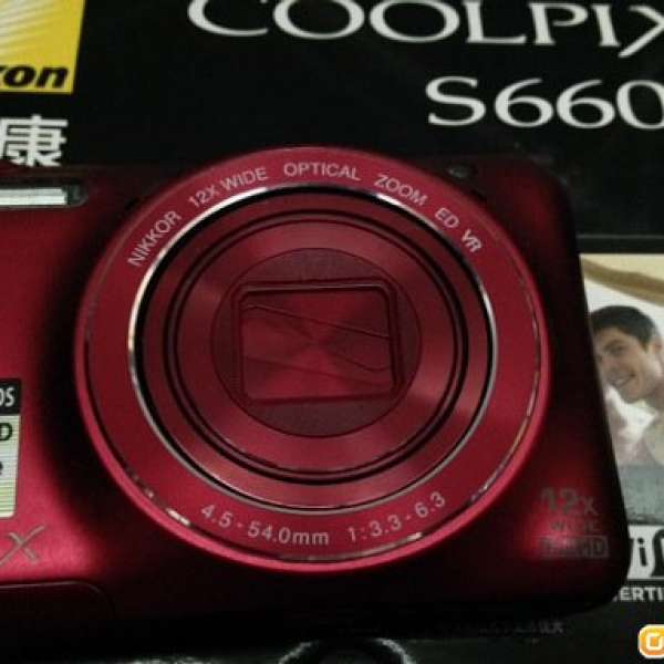 (極少用,有保養)Nikon CoolPix S6600行貨(可翻轉LCD並內建WIFI)