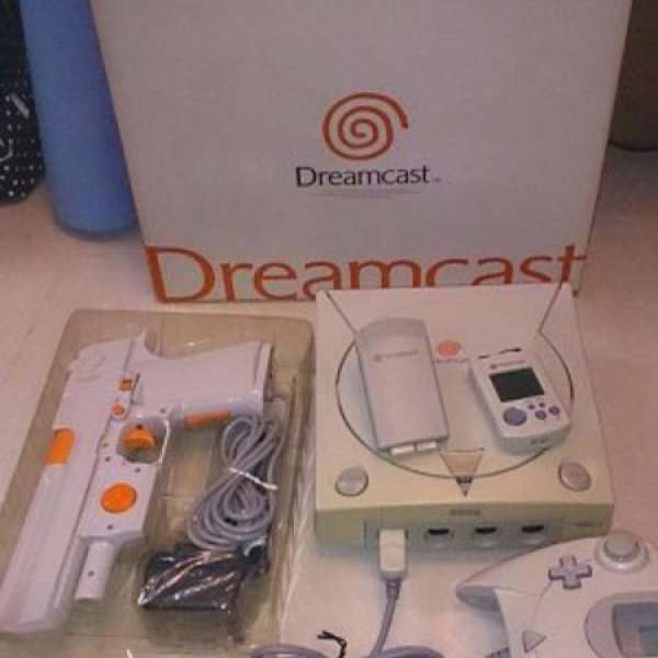 Dreamcast 主機連3 個遊戲 手鎗 手制 震動器