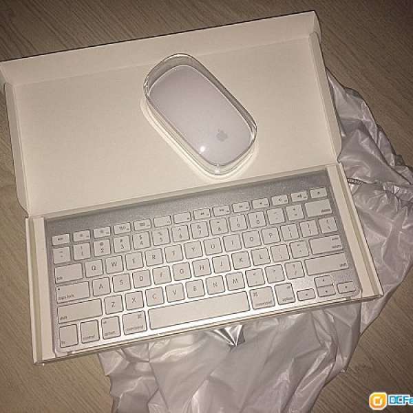 100% new Apple magic mouse & wireless keyboard . imac . macbook . mac