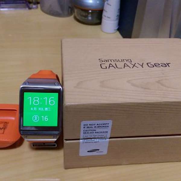 Samsung GALAXY Gear 橙色