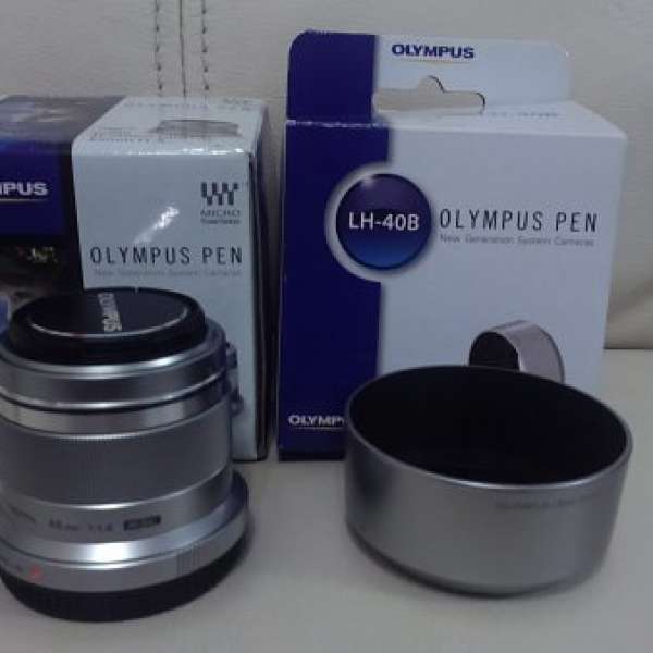 90% New Olympus 45mm  f/1.8 連 原廠遮光罩
