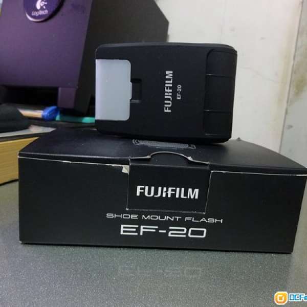 Fujifilm EF-20