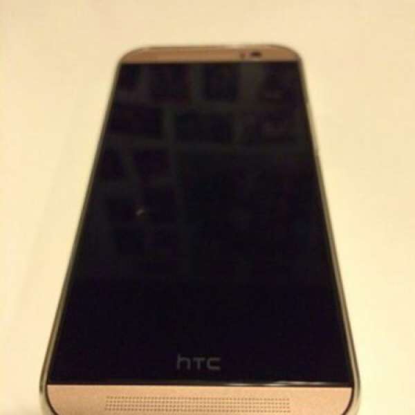 99.9%新 HTC M8金色連原廠Dot View Cover
