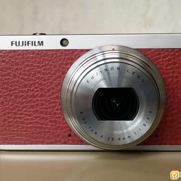 9成999成新行貨Fujifilm XF1(紅色)