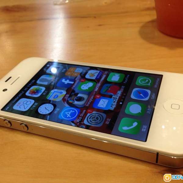 iphone 4S 32GB 白色, 95% new