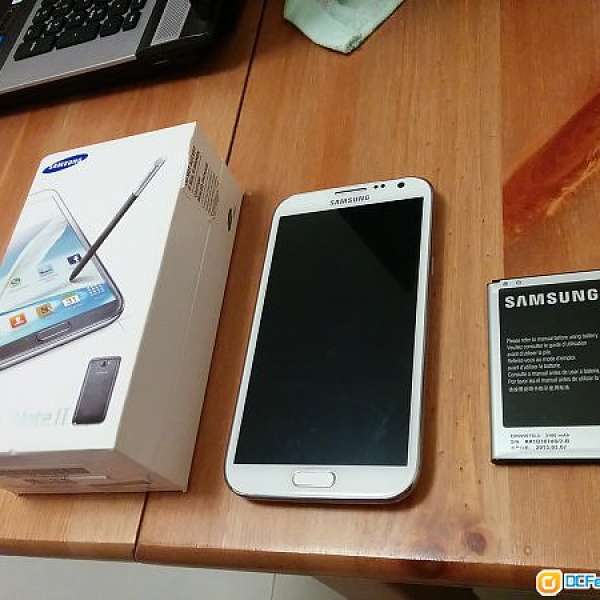Samsung Galaxy Note 2 3G N7100  九成新, 原裝電 火牛 差電