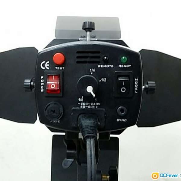 FALCON EYES STUDIO FLASH SS-110B with stand