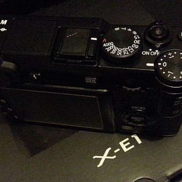 95% new Fujfilm XE1 with XF 18mm F2 (Black)