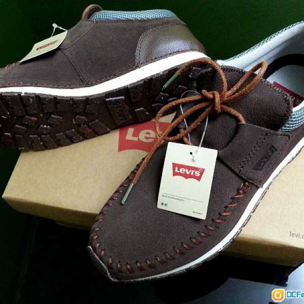 Levi's shoes size 42