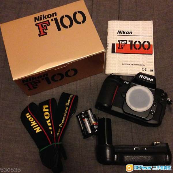 Nikon F100 (film camera) 有盒 連原廠直倒 MB-15