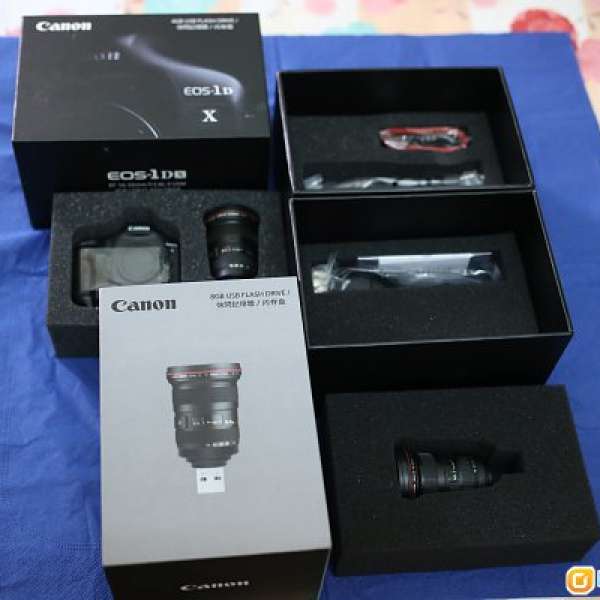 Canon EOS-1D X with EF 16-35mm f/2.8L II USM 4GB + 8GB USB